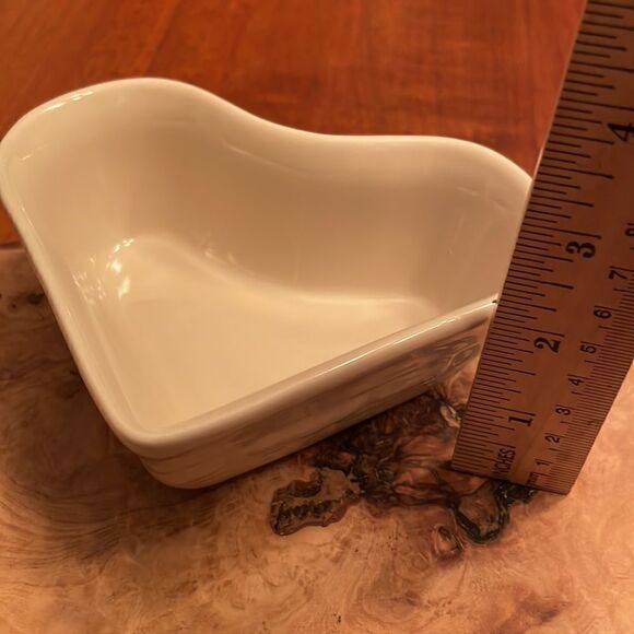 Longaberger Sweetheart Little Love Woven Traditions Heart Shaped Dish - Picture 4 of 5